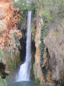 Cascada Cola de Caballo en el Parque Natural del Monasterio de Piedra en Zaragoza